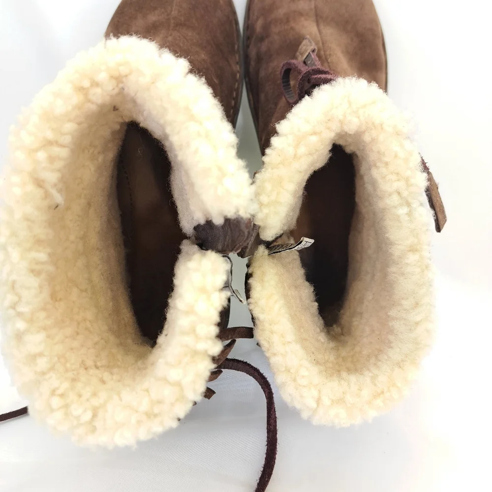 UGG Australia S/N 5749 Women's Suede Brown Leather Sheepskin Ankle Boots 9 - Picture 9 of 16